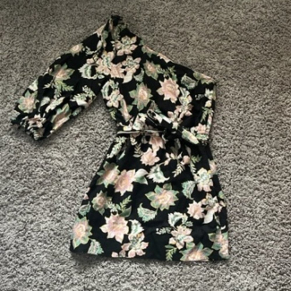 WHOWHATWEAR ONE SHOULDER FLORAL DRESS